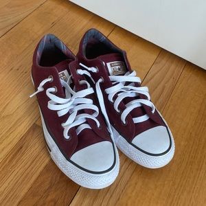 Maroon converse
